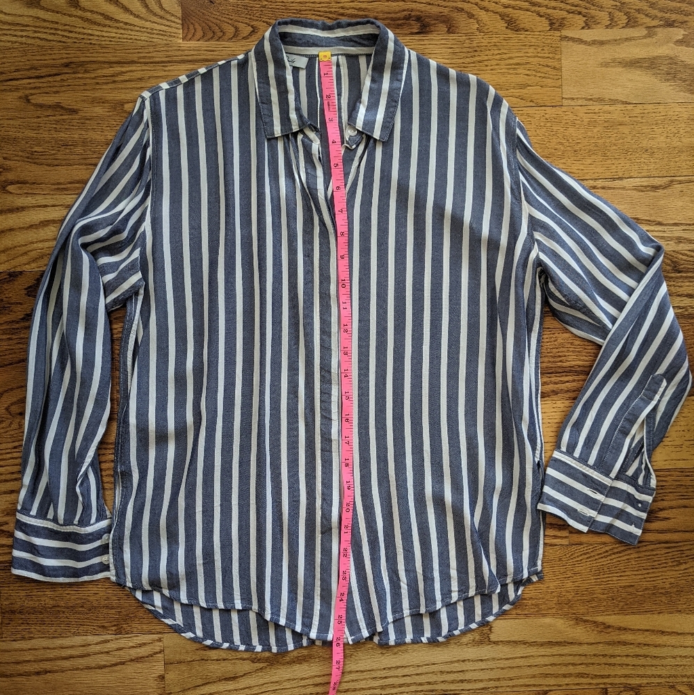 Rails Striped Blue Blouse 💙🤍 - Picture 10 of 13